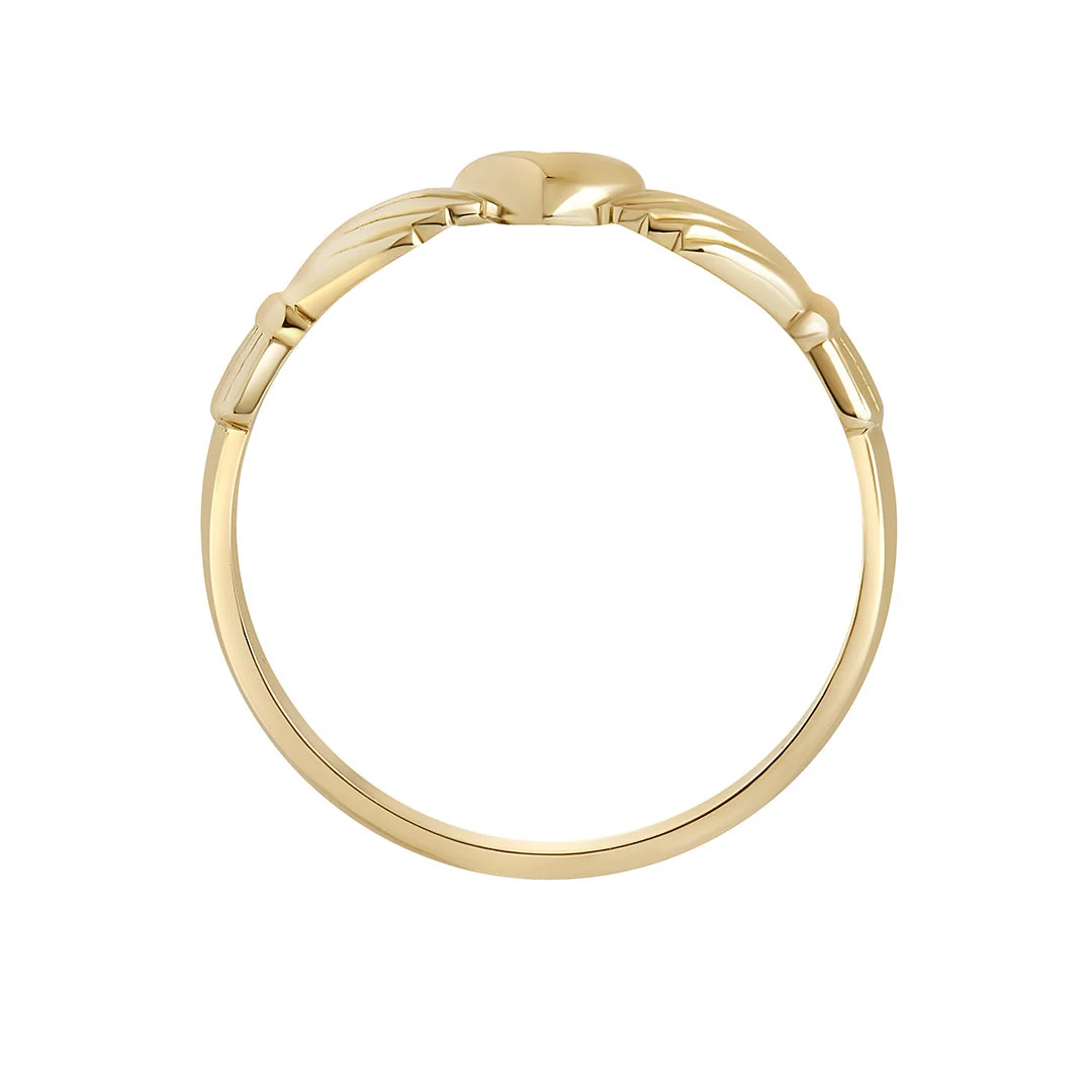 Ladies Gold Claddagh Ring - Image 5