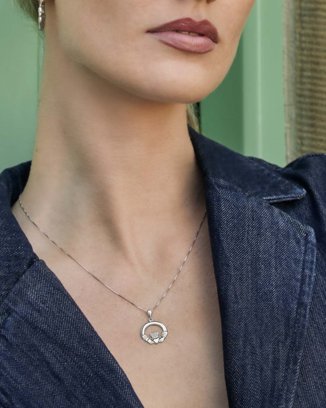 Sterling Silver Claddagh Necklace - Image 5