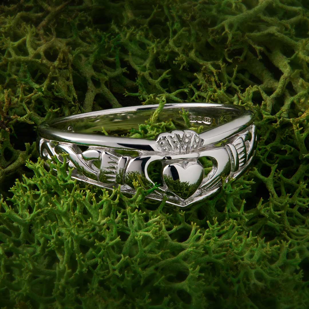 Silver Claddagh Wishbone Ring - Image 3
